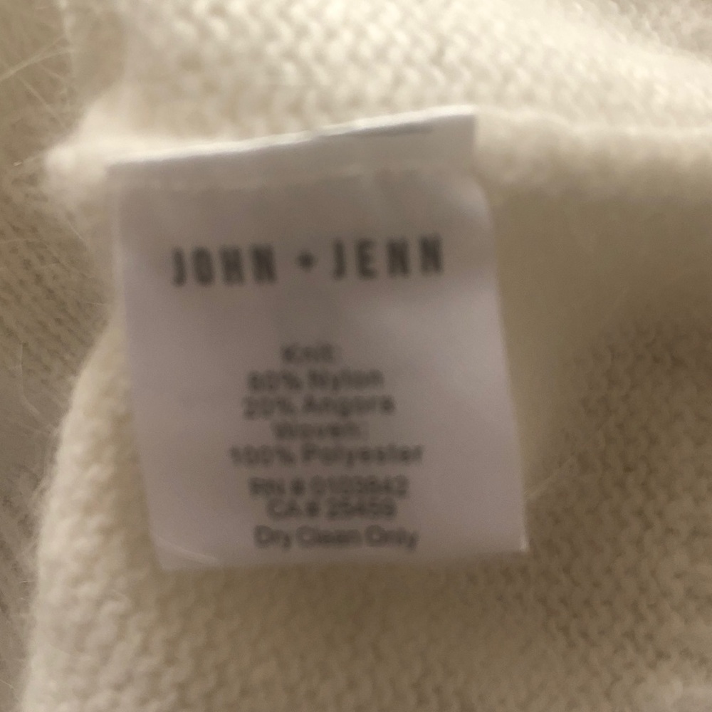 John + Jenn Winter White Crew Neck Fuzzy Mesh Sweater Size Large - Picture 6 of 7